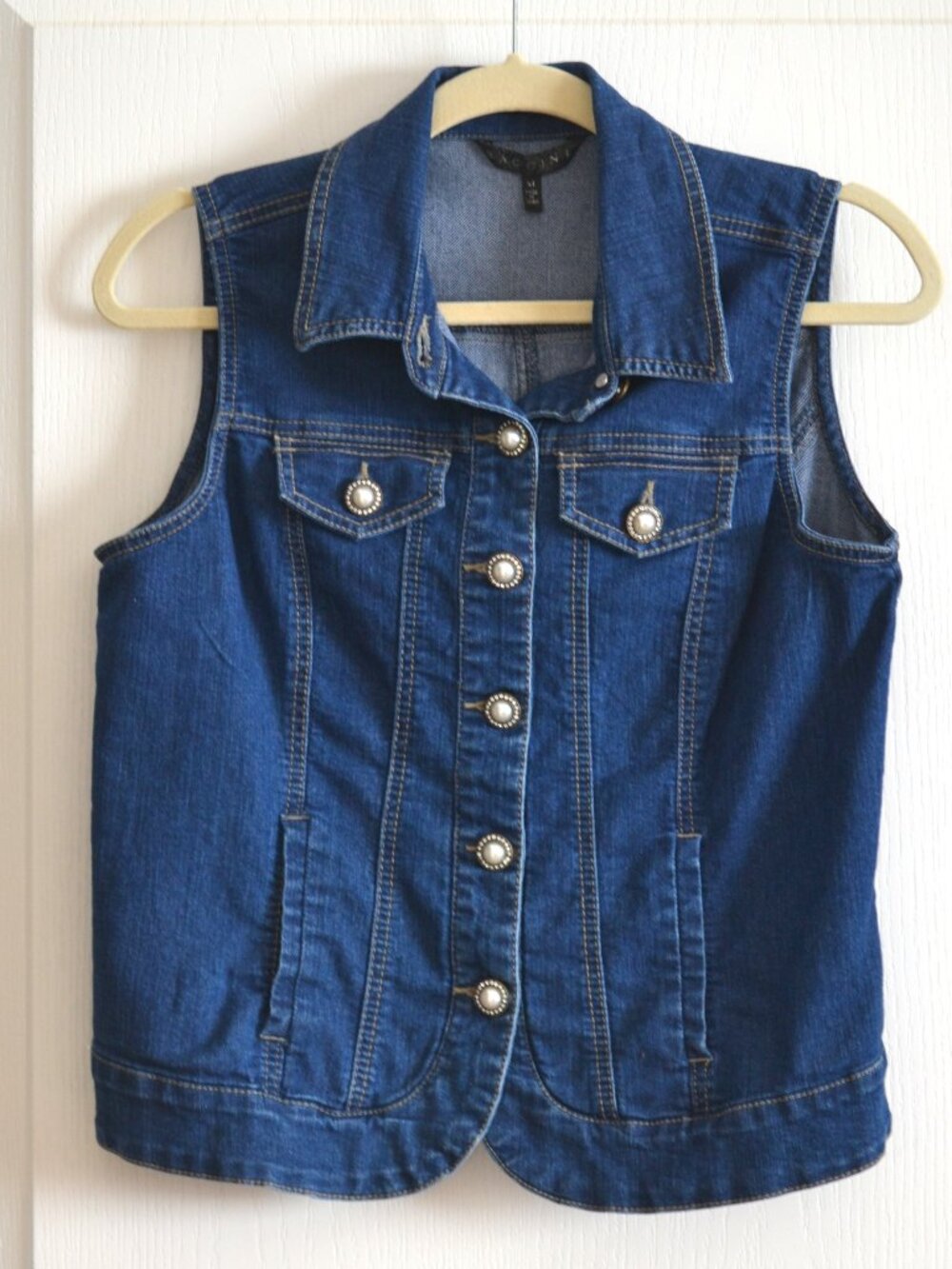 Baccini Women's Denim Vest Button Front Size M